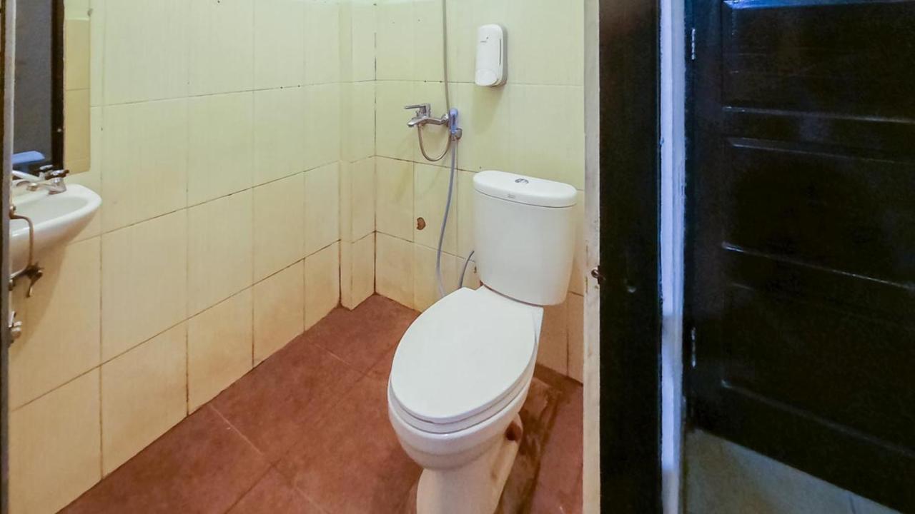 Wisma Malawen Palangkaraya Mitra Reddoorz Bagian luar foto