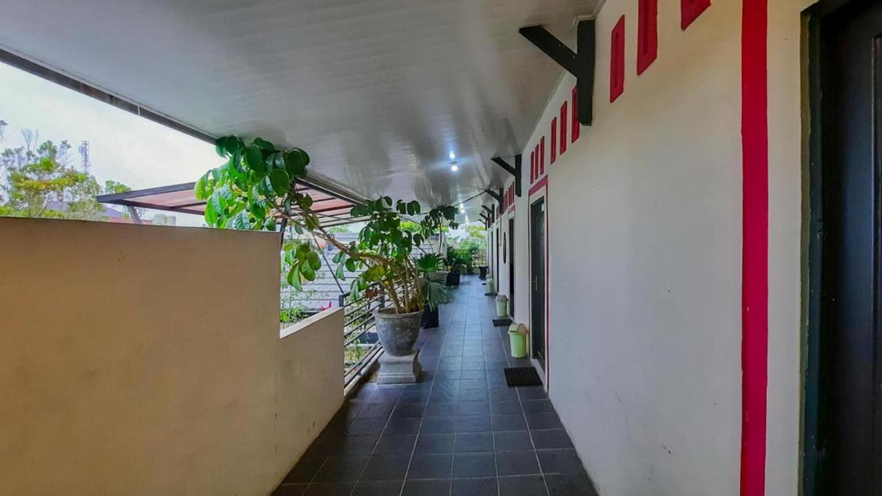 Wisma Malawen Palangkaraya Mitra Reddoorz Bagian luar foto