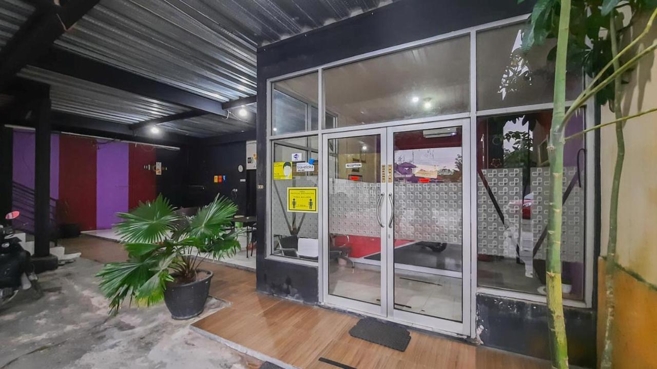 Wisma Malawen Palangkaraya Mitra Reddoorz Bagian luar foto