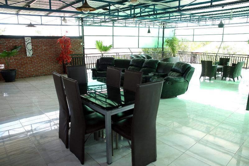 Wisma Malawen Palangkaraya Mitra Reddoorz Bagian luar foto
