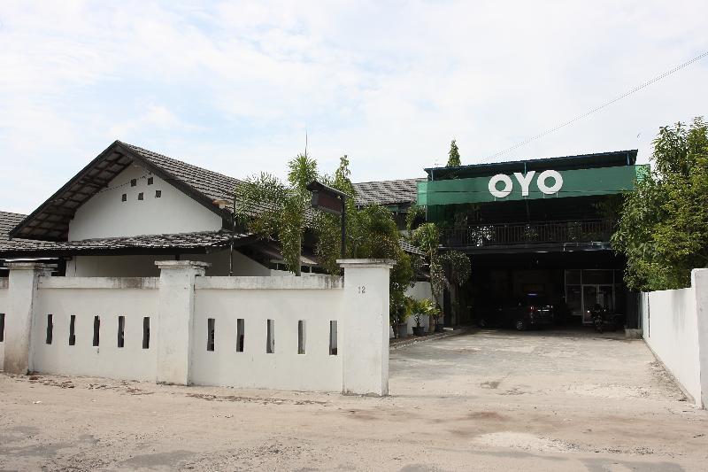 Wisma Malawen Palangkaraya Mitra Reddoorz Bagian luar foto